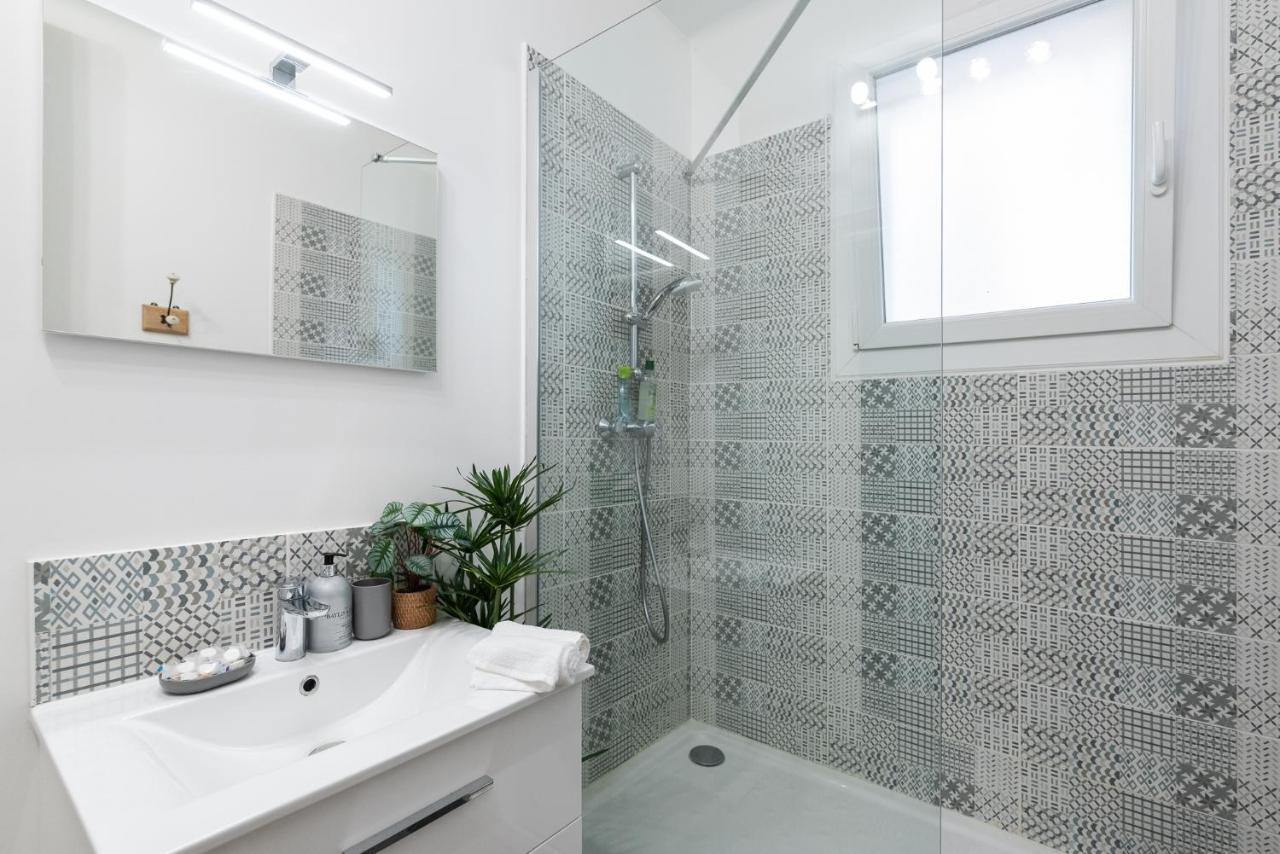 Studio Blue Confort , Proche Gare Part Dieu Apartment Villeurbanne Ngoại thất bức ảnh